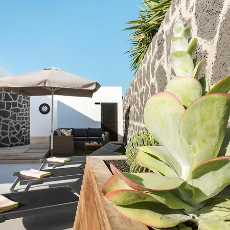 Aridane, Jacuzzi And Heated Pool Vila