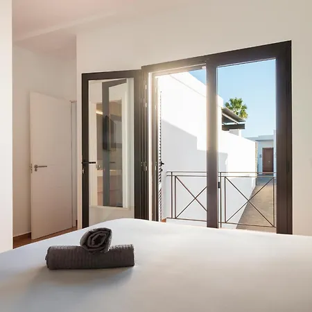 Aridane, Jacuzzi And Heated Pool Villa *